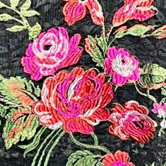 Harlow & Rose Black Lace Sleeveless Sheath with Embroidered Roses - XL - Picture 9 of 11